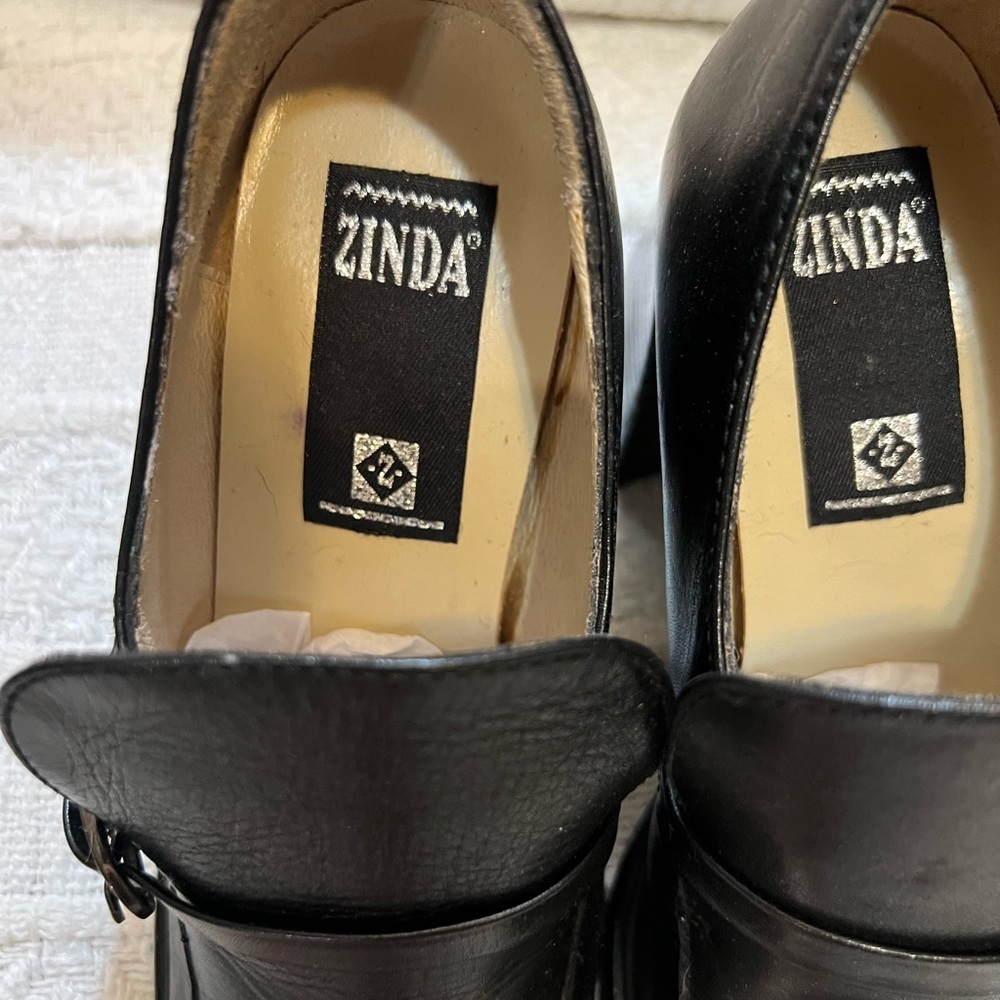 Vintage Black Leather Women's Heeled Loafers 90s Y2K - Picture 2 of 7